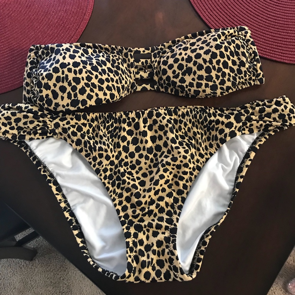 Victoria’s Secret Bikini Set